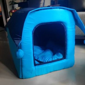 Dog house
